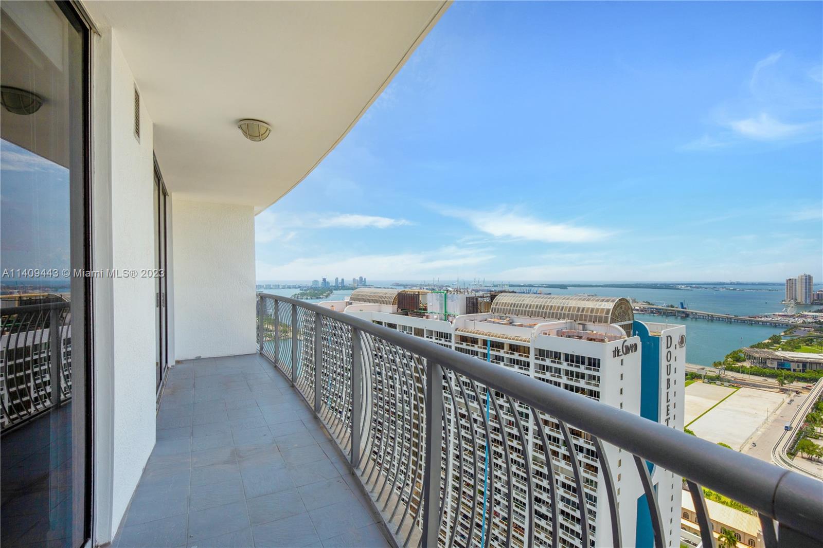1750 N Bayshore Dr # 4410