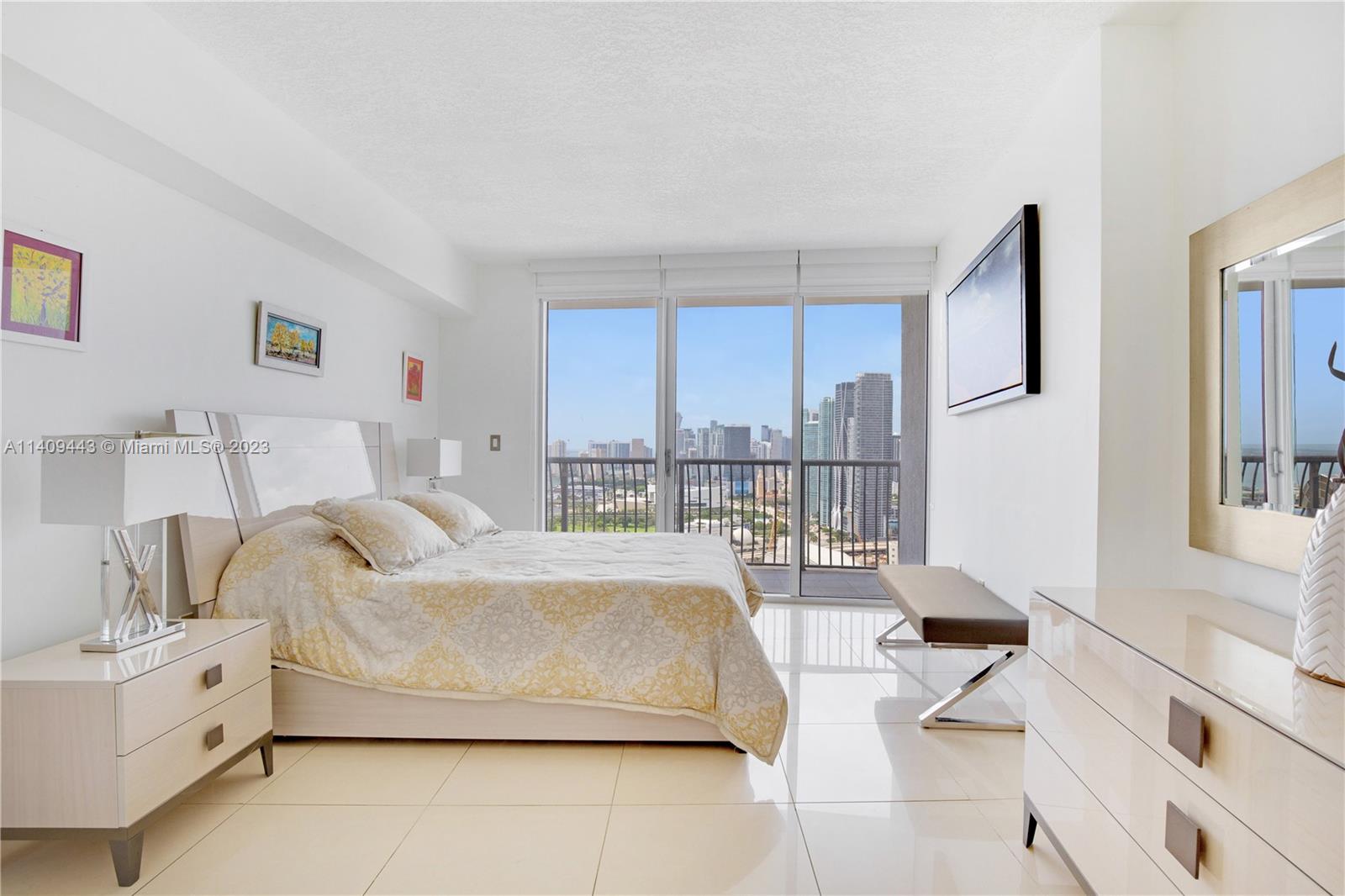 1750 N Bayshore Dr # 4410