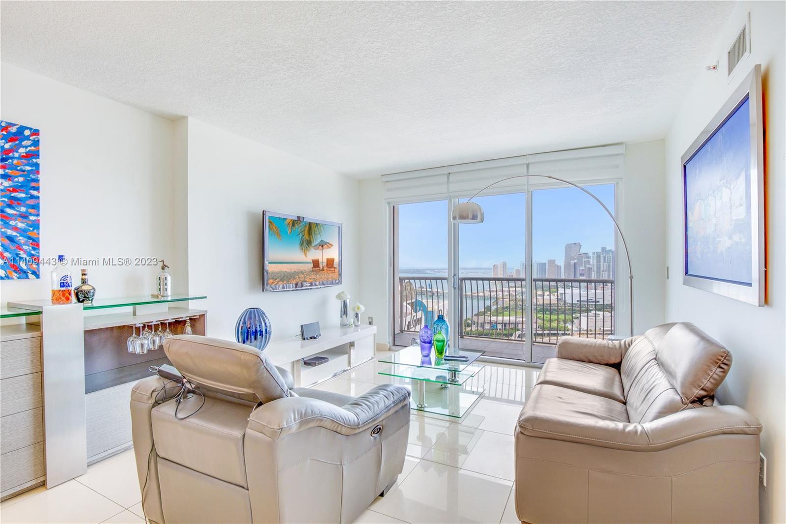 1750 N Bayshore Dr # 4410