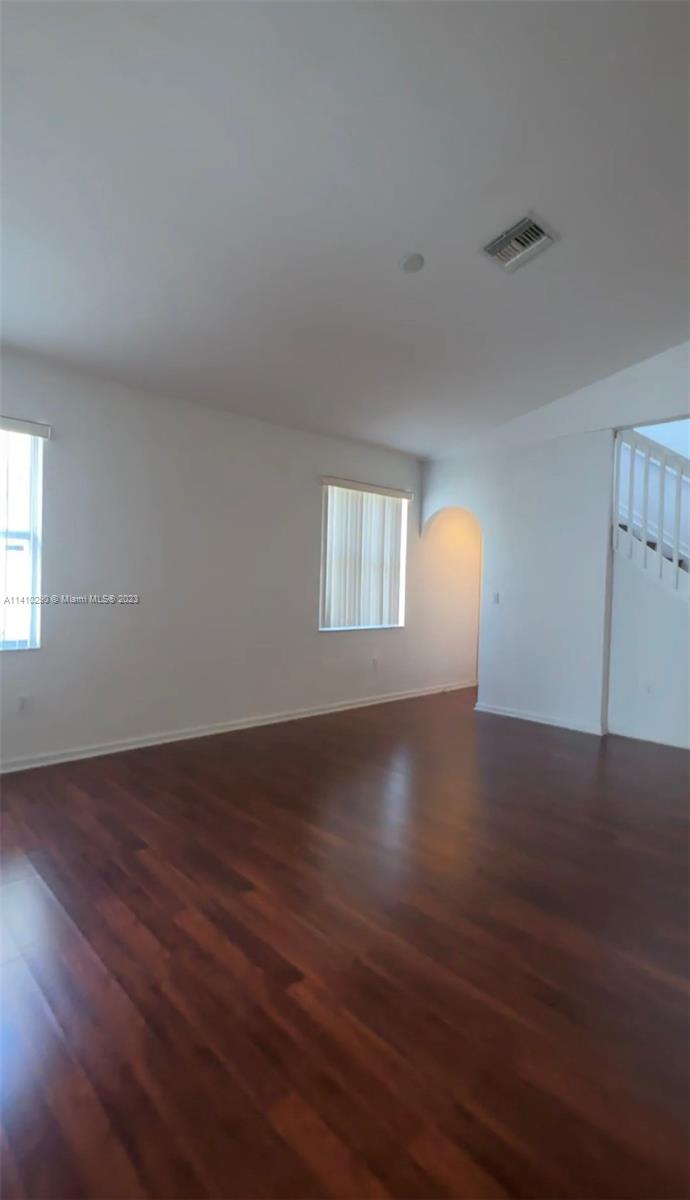 3755 NE 10th Ct # 3755