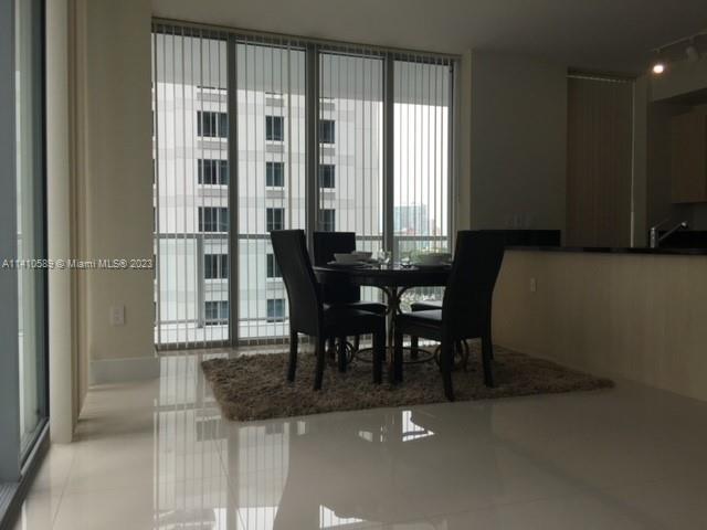 79 SW 12th St Unit: 1406-S
