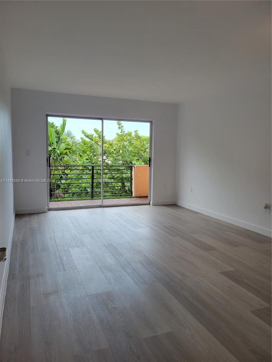 365 NE 125th St Unit: 307