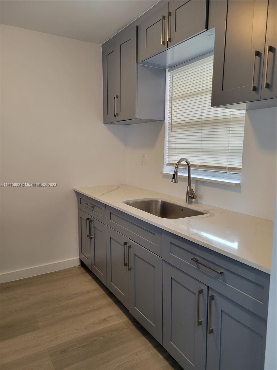 365 NE 125th St Unit: 307