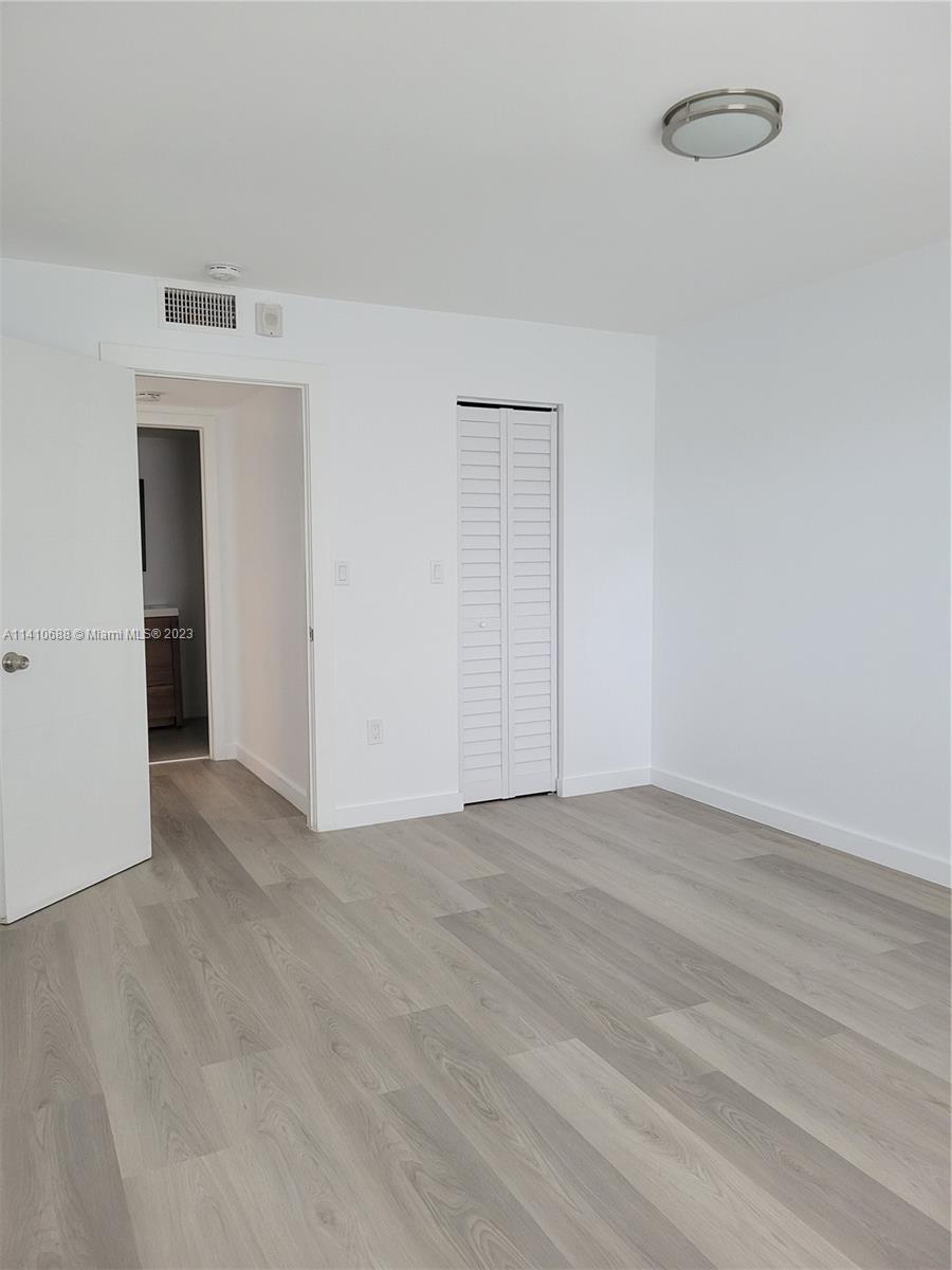 365 NE 125th St Unit: 307