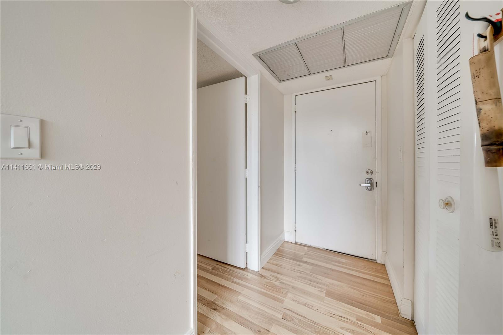 9430 Tangerine Pl # 301