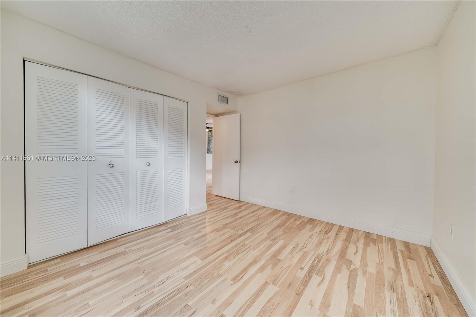 9430 Tangerine Pl # 301