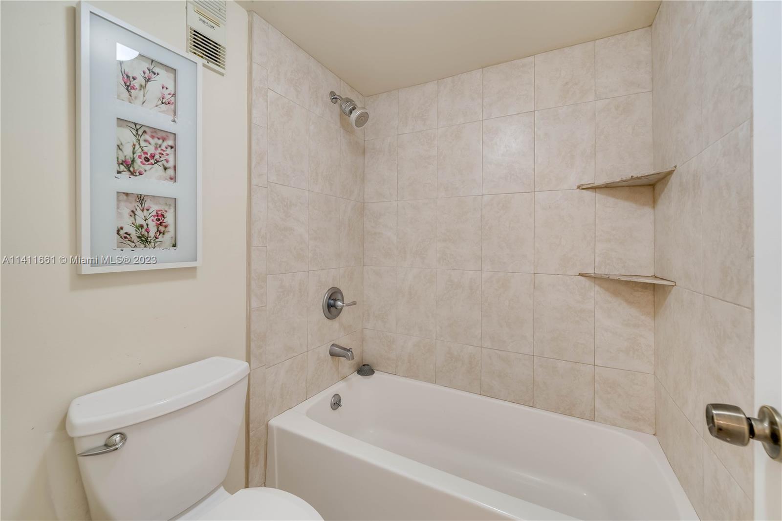 9430 Tangerine Pl # 301
