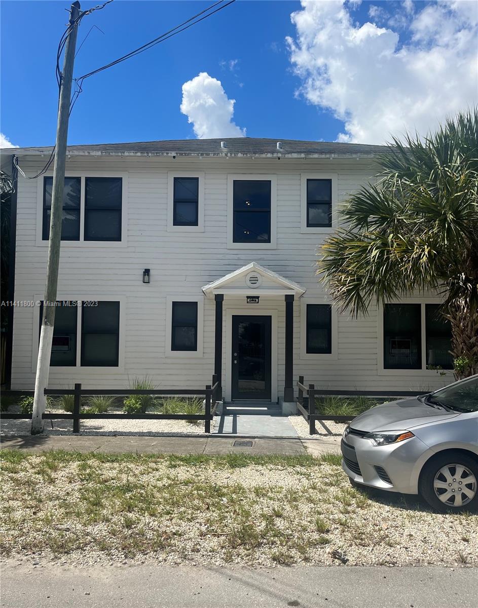 842 Himmarshee St Unit: 1