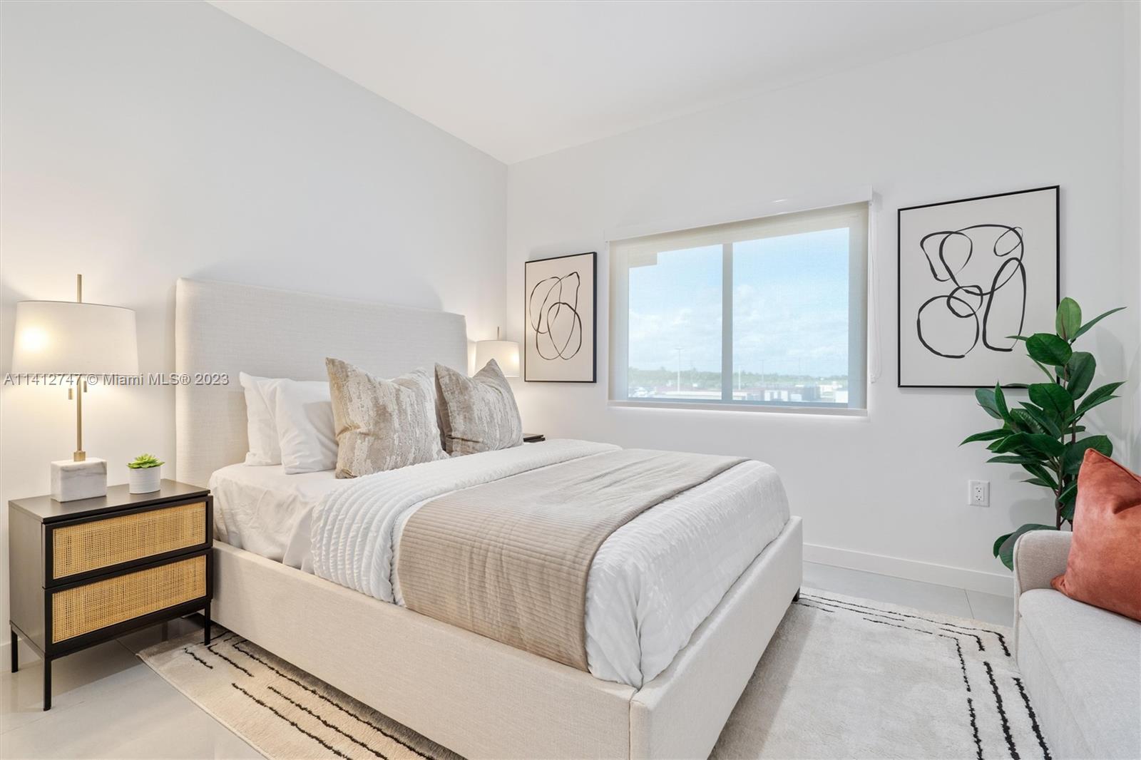 257 NW 13 Place