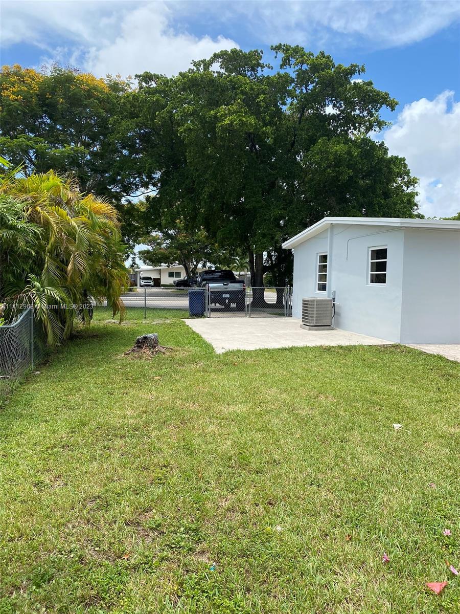 11350 SW 56th St