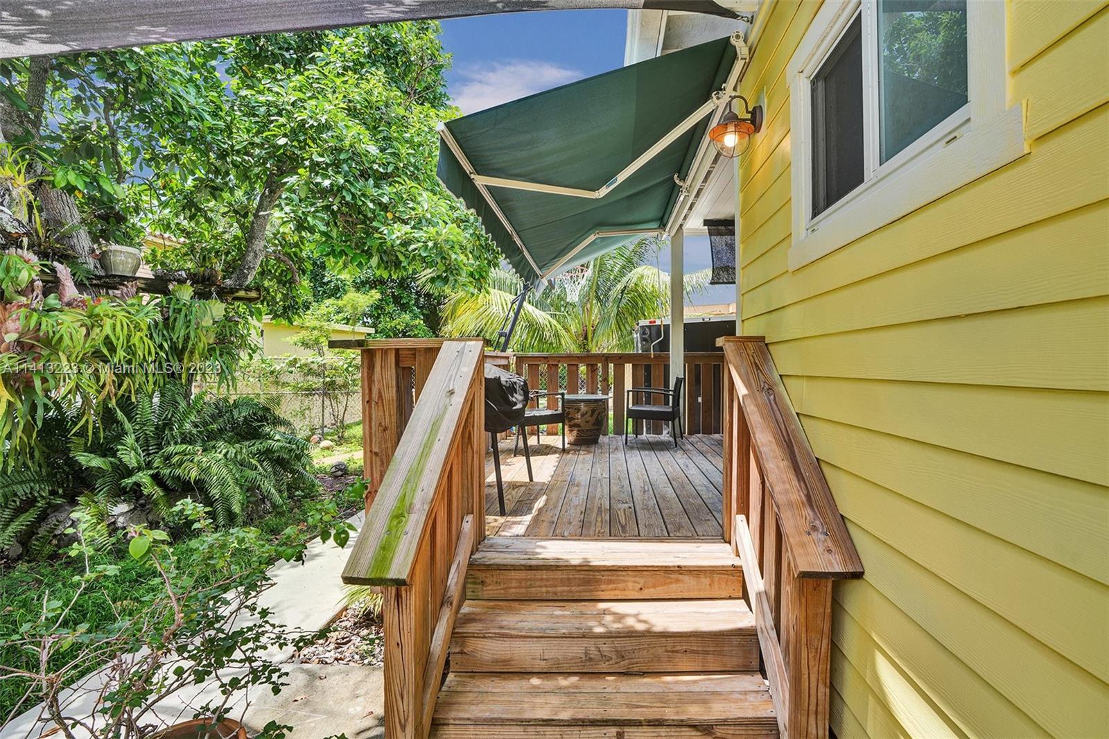 121 NW 34th Ave