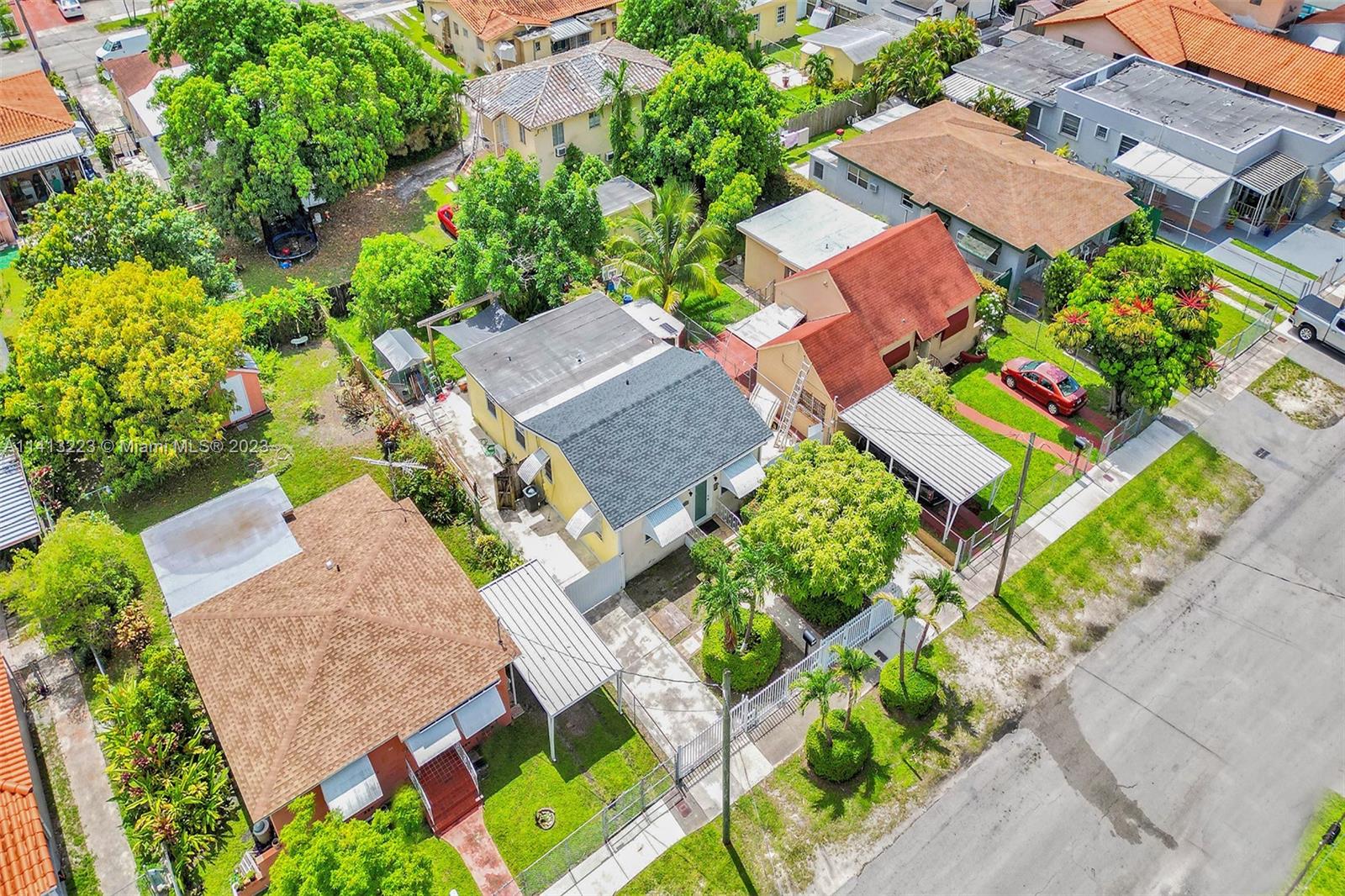 121 NW 34th Ave