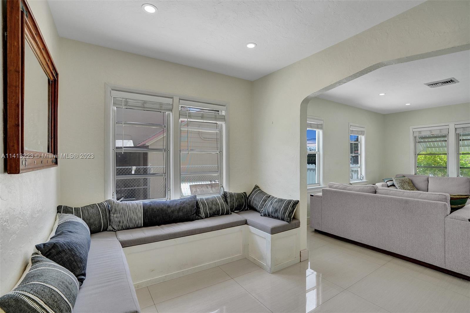 121 NW 34th Ave
