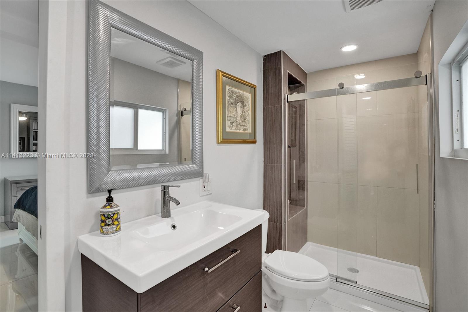 121 NW 34th Ave
