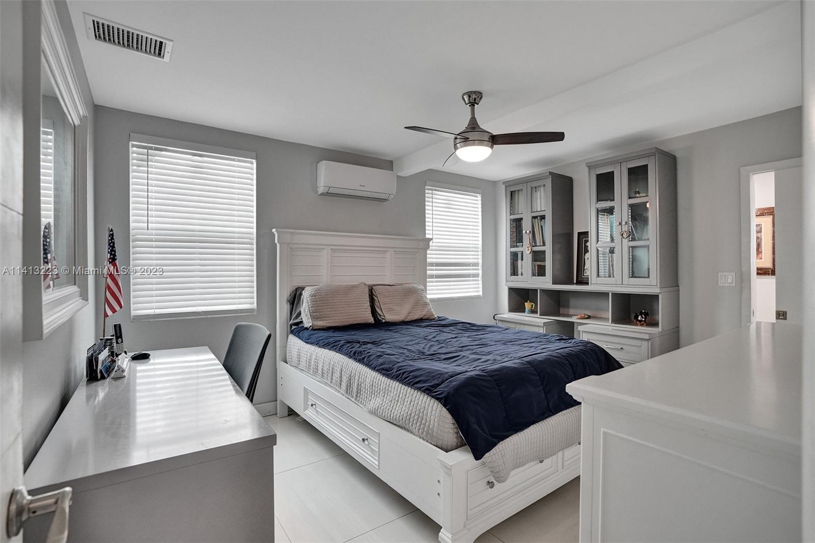 121 NW 34th Ave