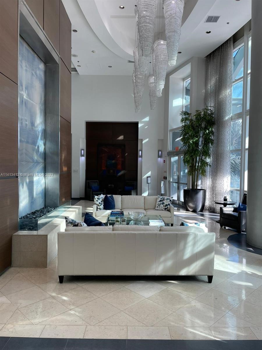 1155 Brickell Bay Dr # 1607