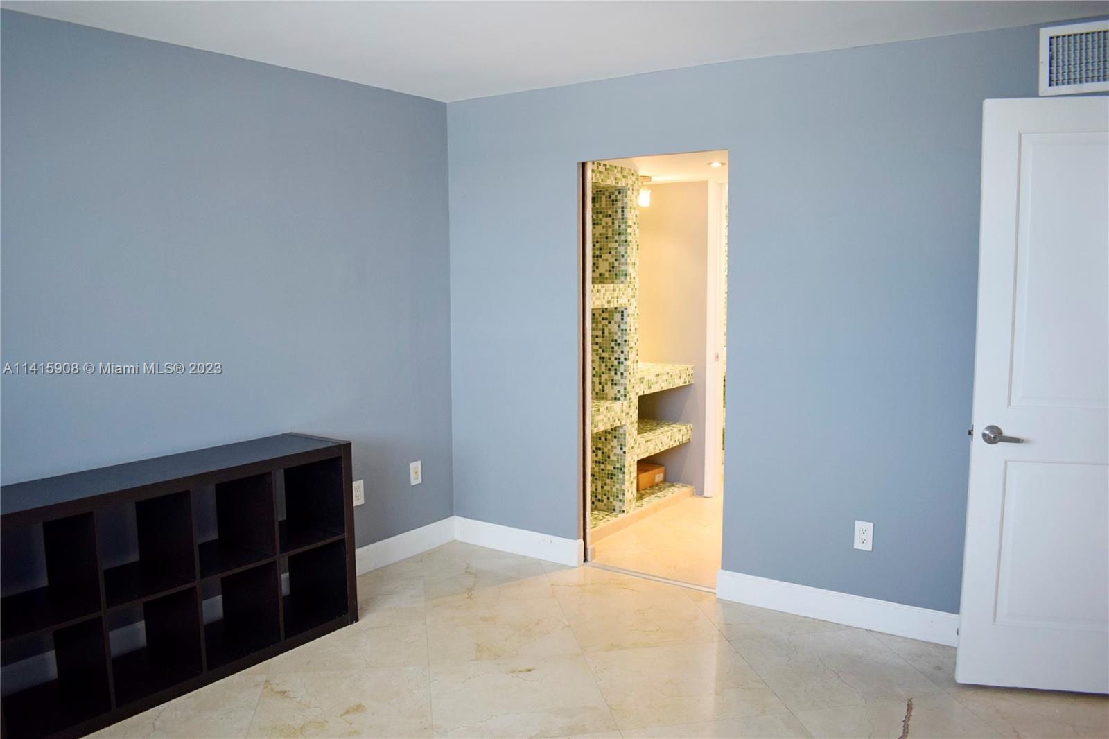 401 Ocean Dr # 1120
