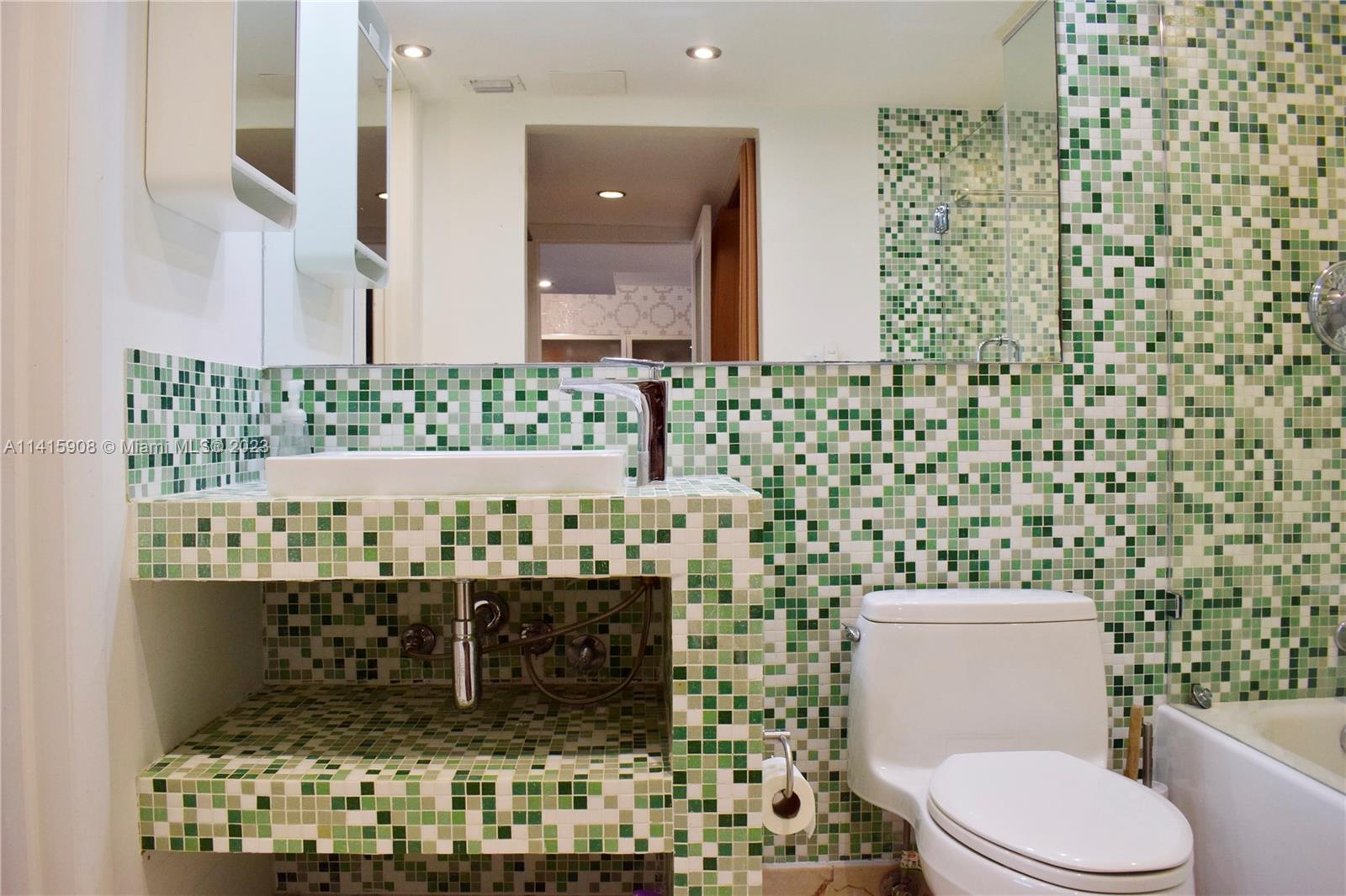401 Ocean Dr # 1120