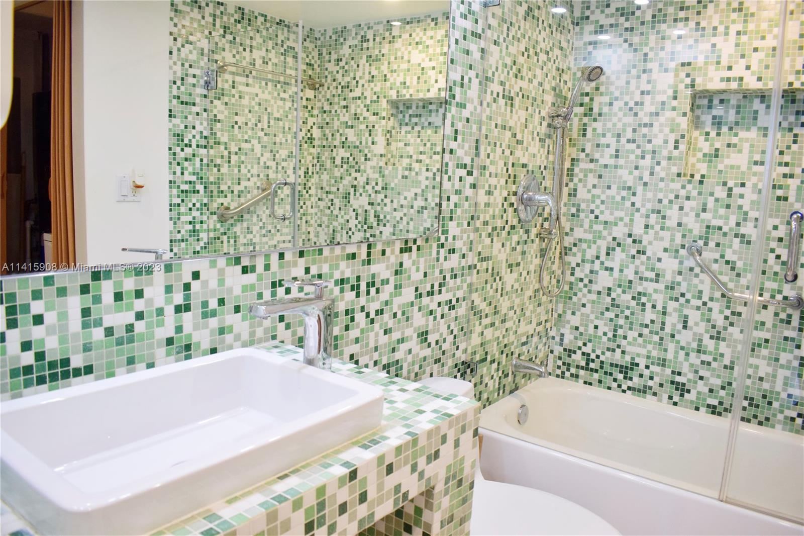 401 Ocean Dr # 1120