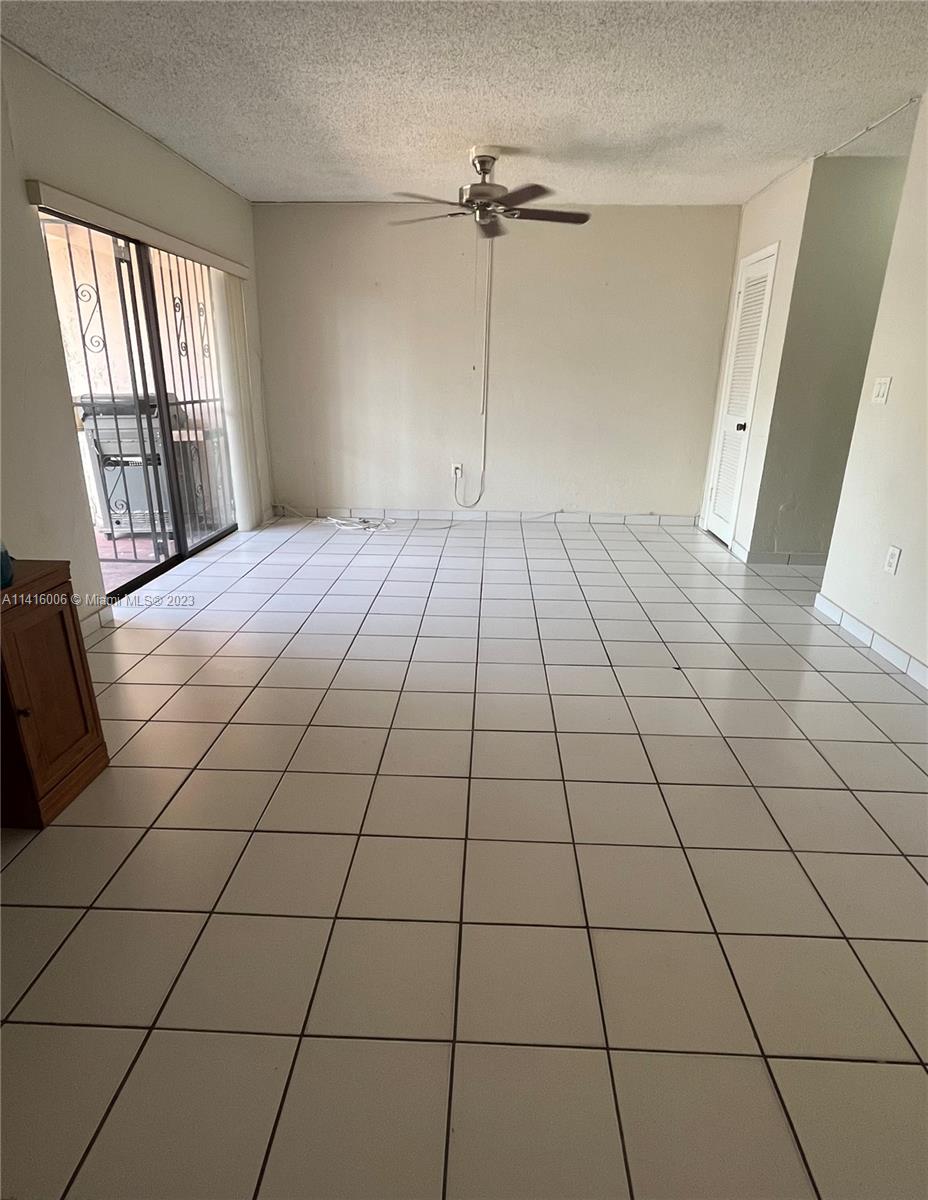 857 W 79th Pl