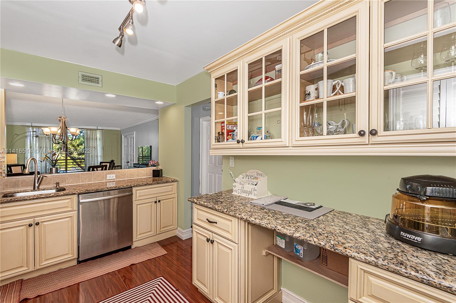 1100 Colony Point Cir # 319