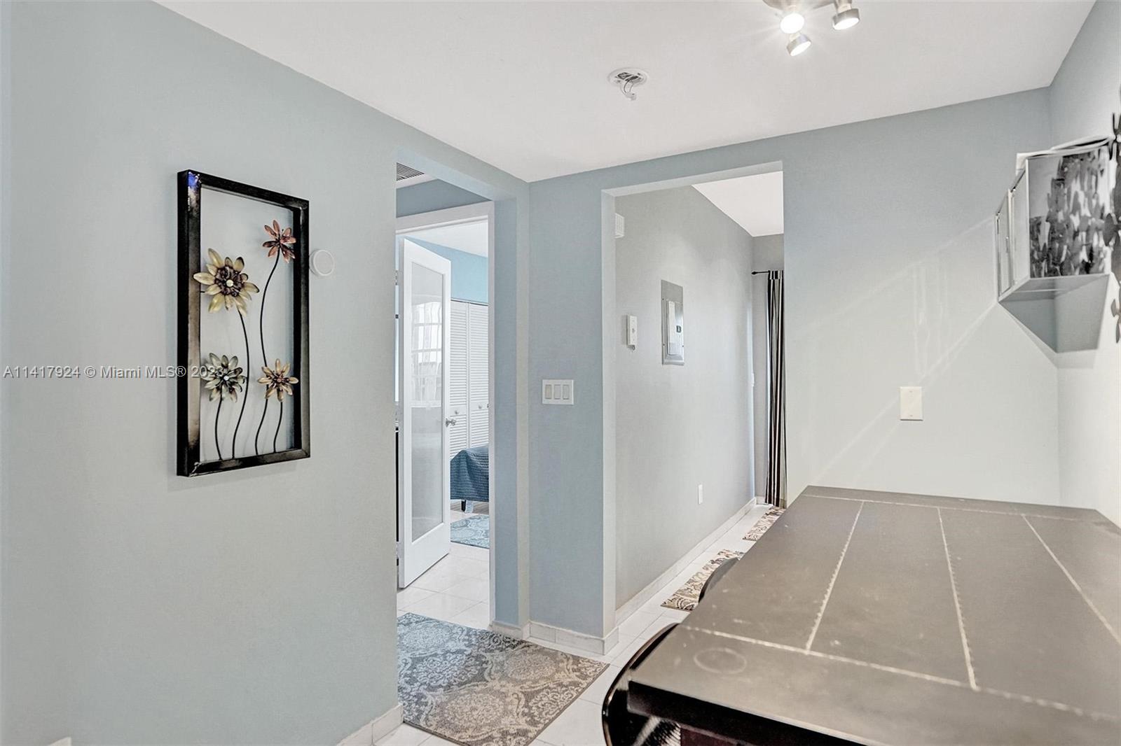328 Euclid Ave # 106