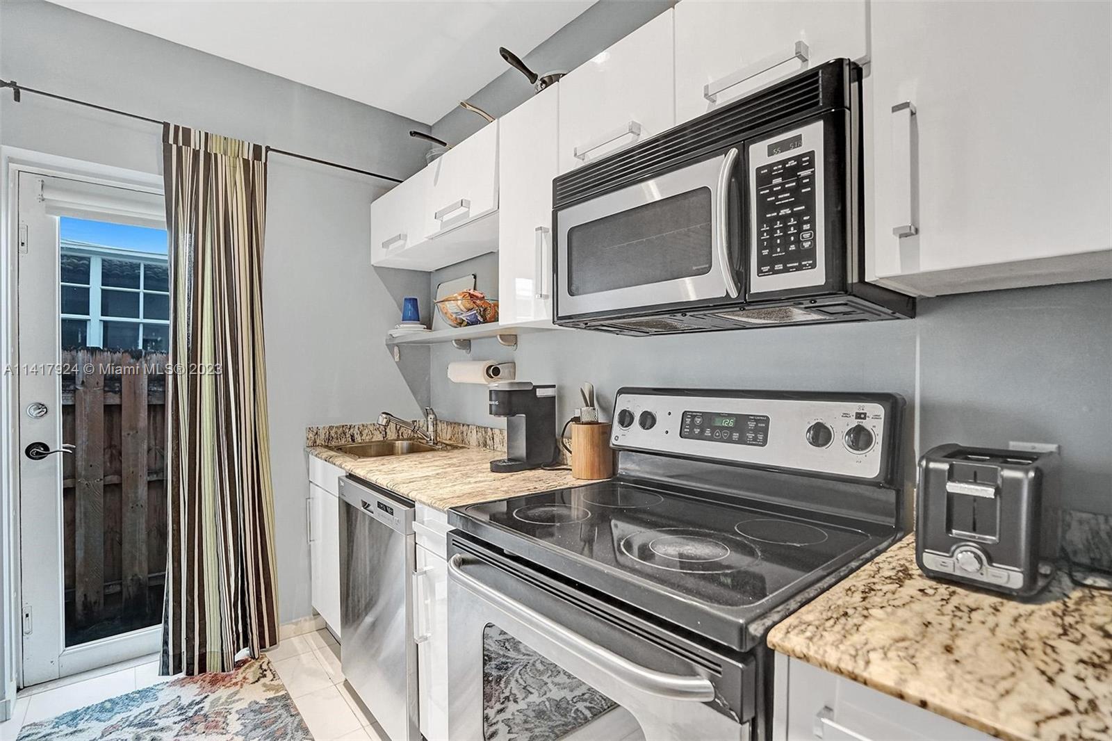 328 Euclid Ave # 106