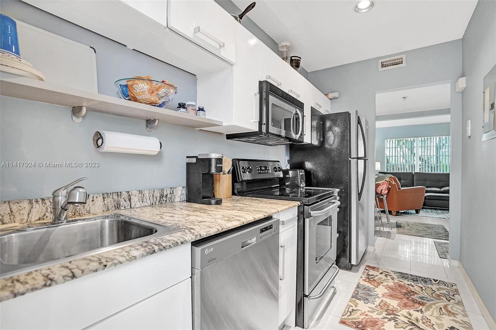 328 Euclid Ave # 106