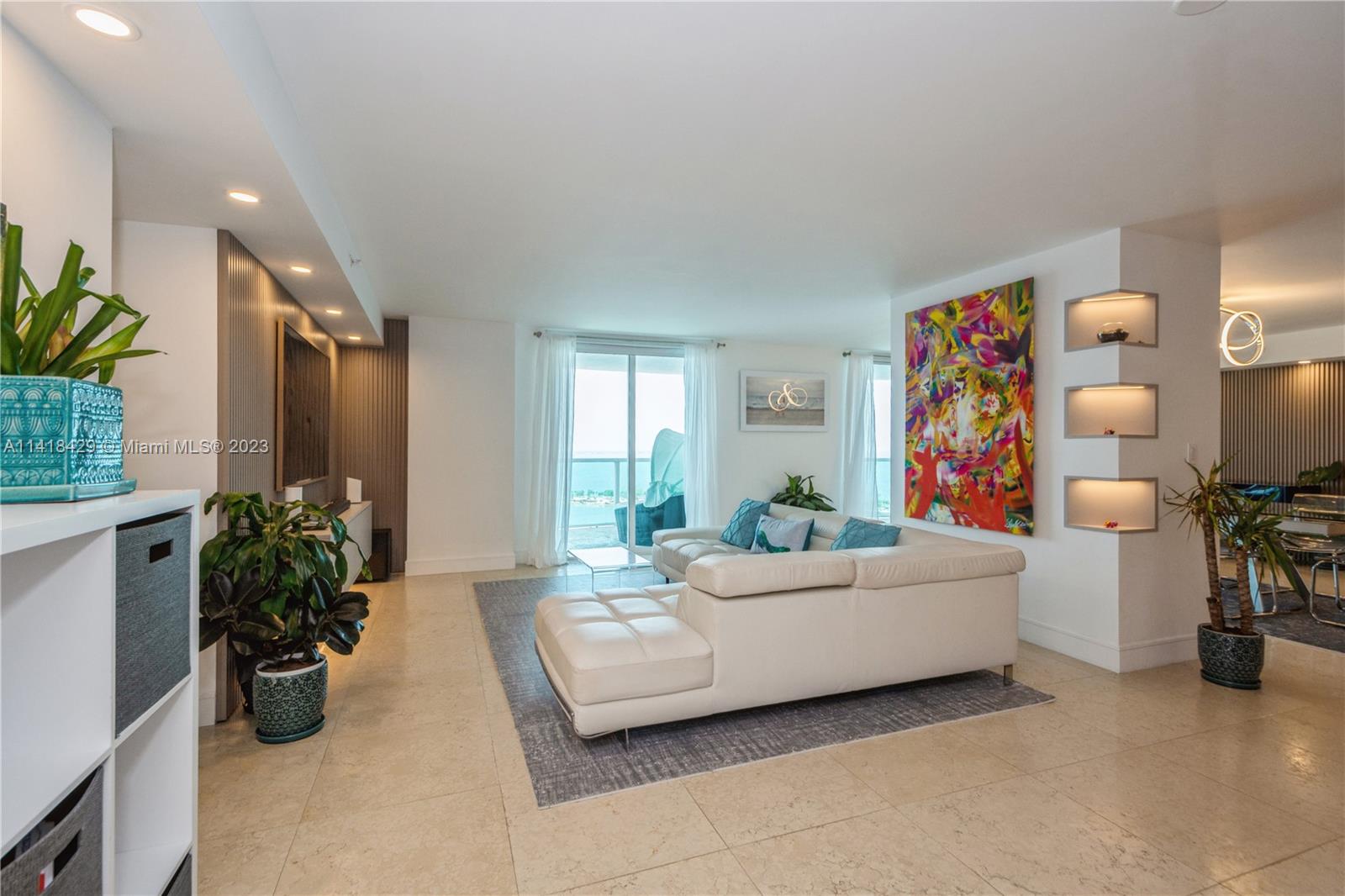2101 Brickell Ave Unit: 2106/2107