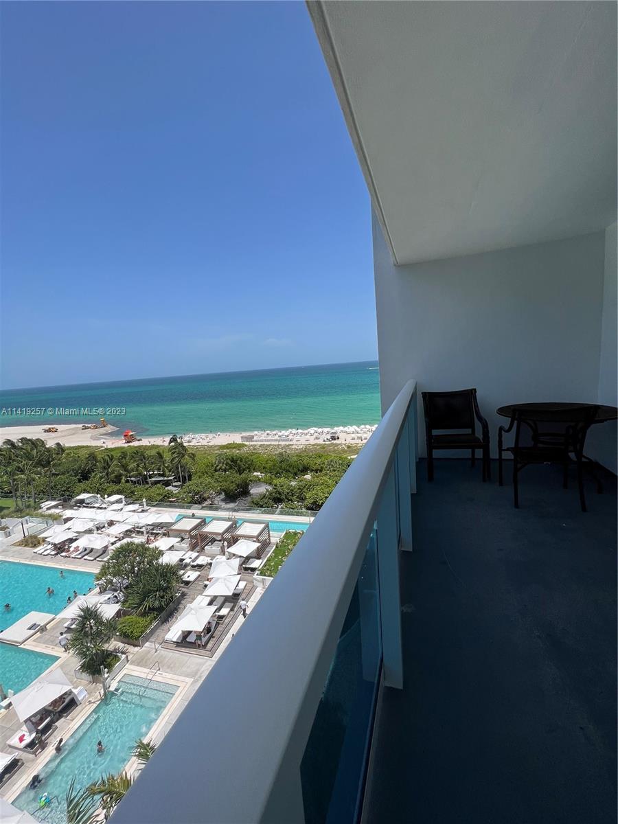 2301 Collins Ave # 1015