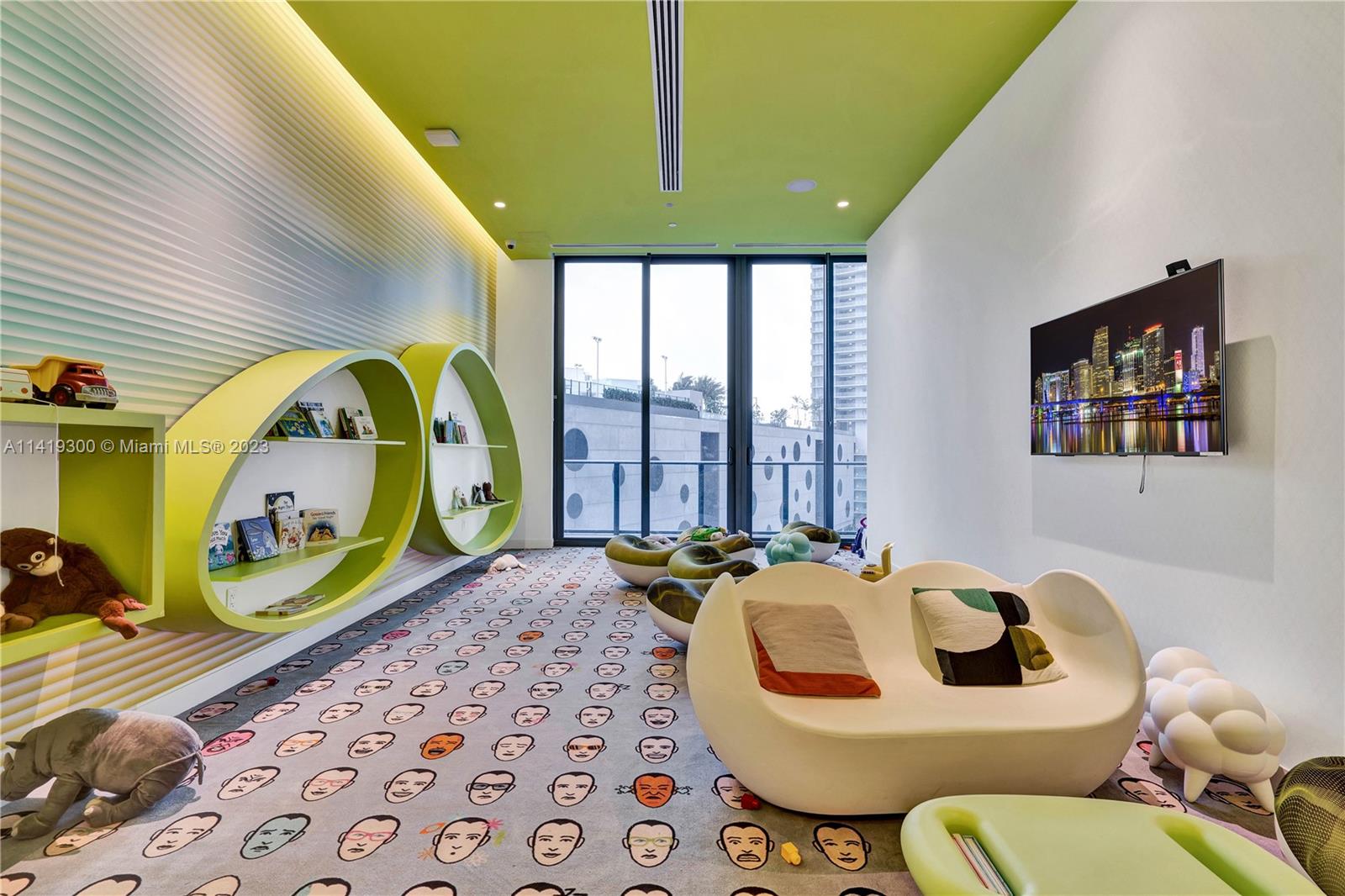 501 NE 31st St # 1607