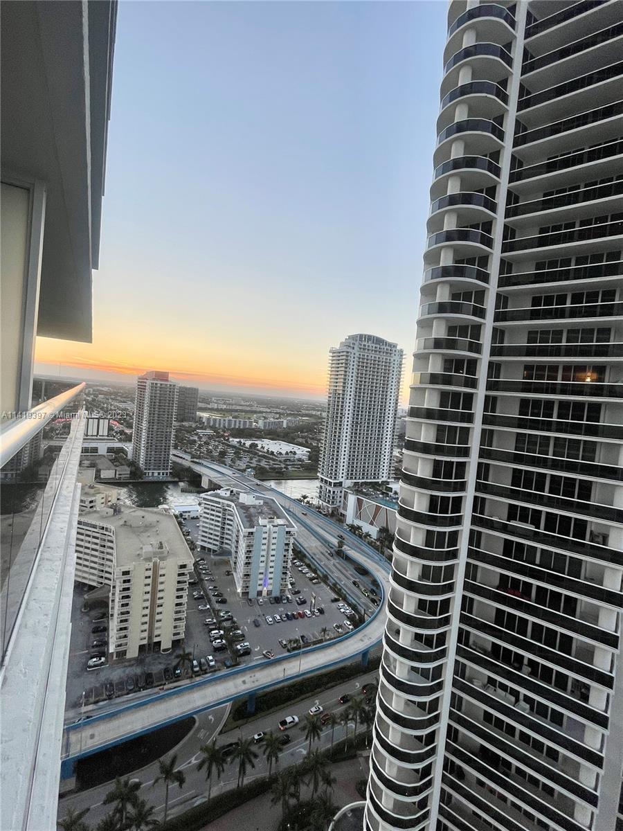 1830 S Ocean Dr # 3309