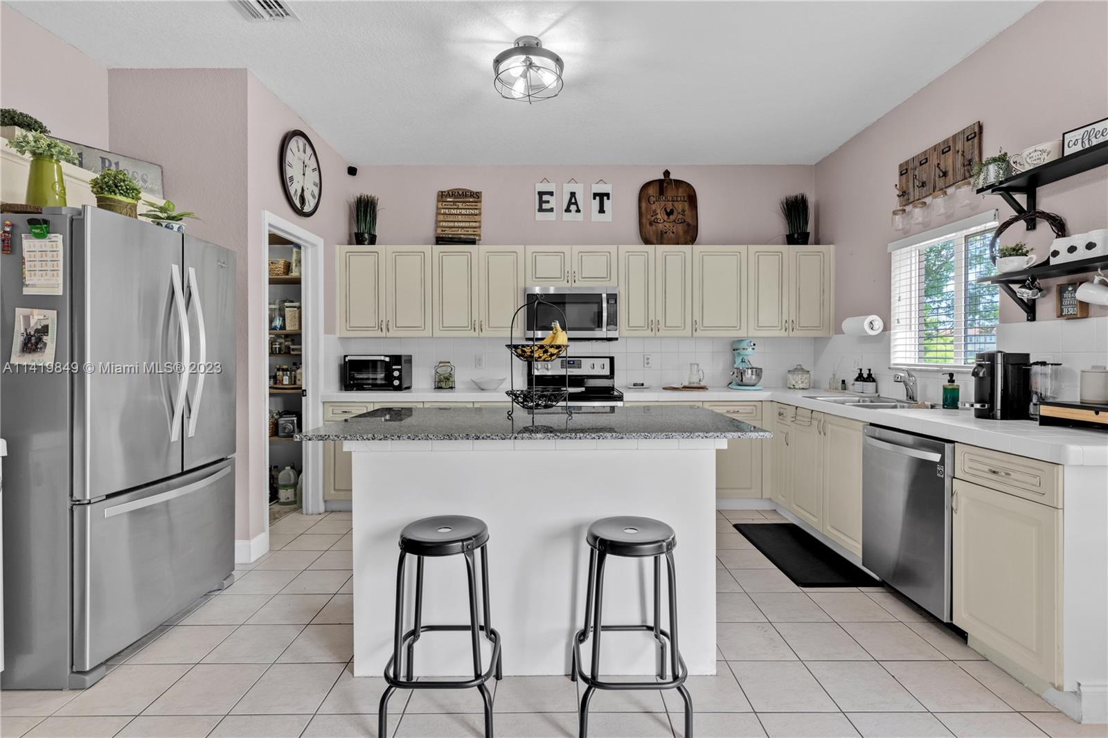 2459 SE 19th St