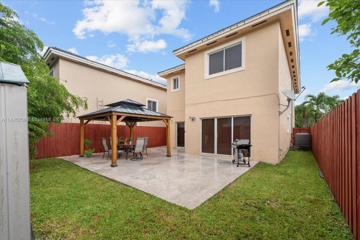 384 NE 34th Ter