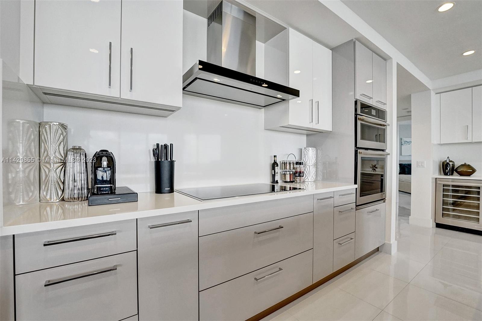 100 E Las Olas Blvd # 3703