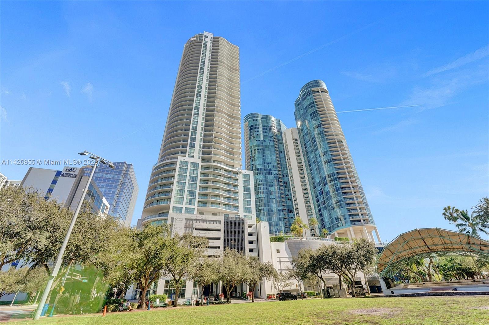 100 E Las Olas Blvd # 3703