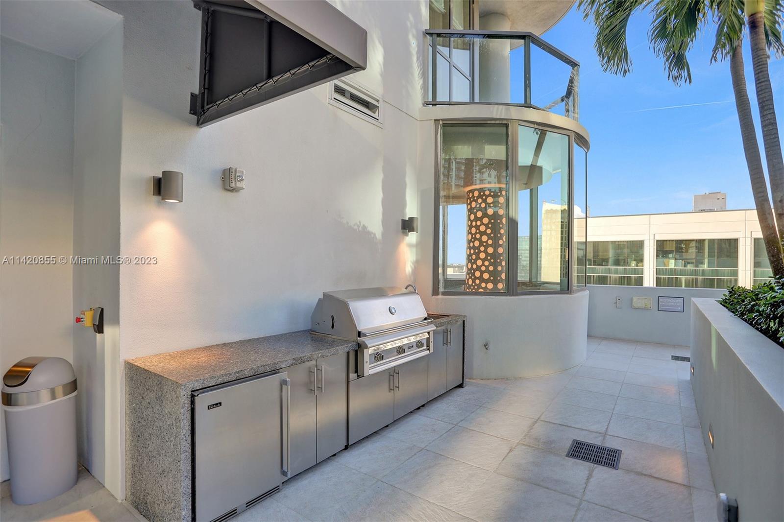 100 E Las Olas Blvd # 3703