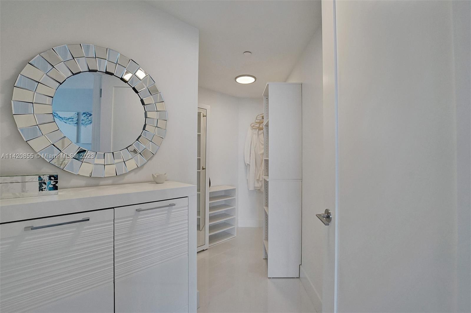 100 E Las Olas Blvd # 3703