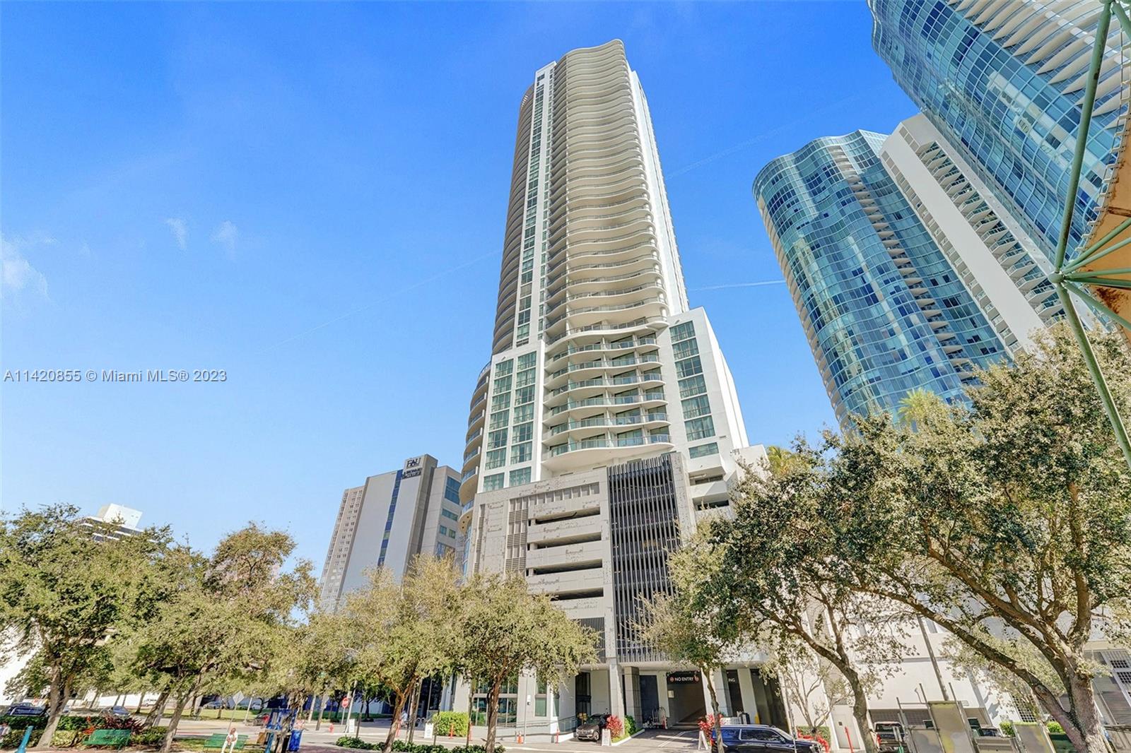 100 E Las Olas Blvd # 3703