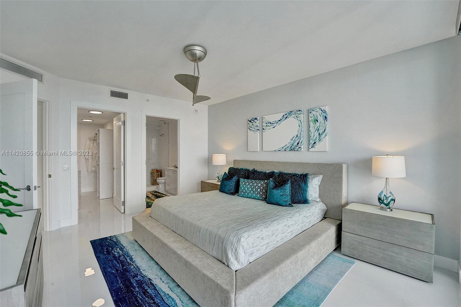 100 E Las Olas Blvd # 3703