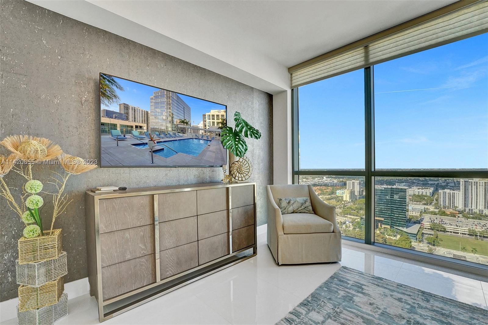 100 E Las Olas Blvd # 3703