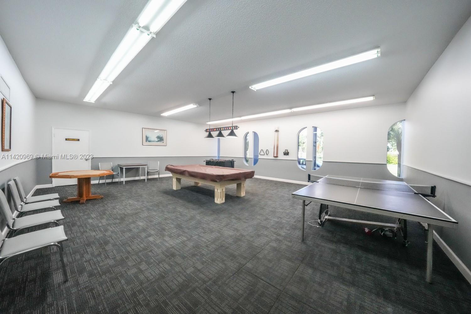 200 Diplomat Pkwy # 820