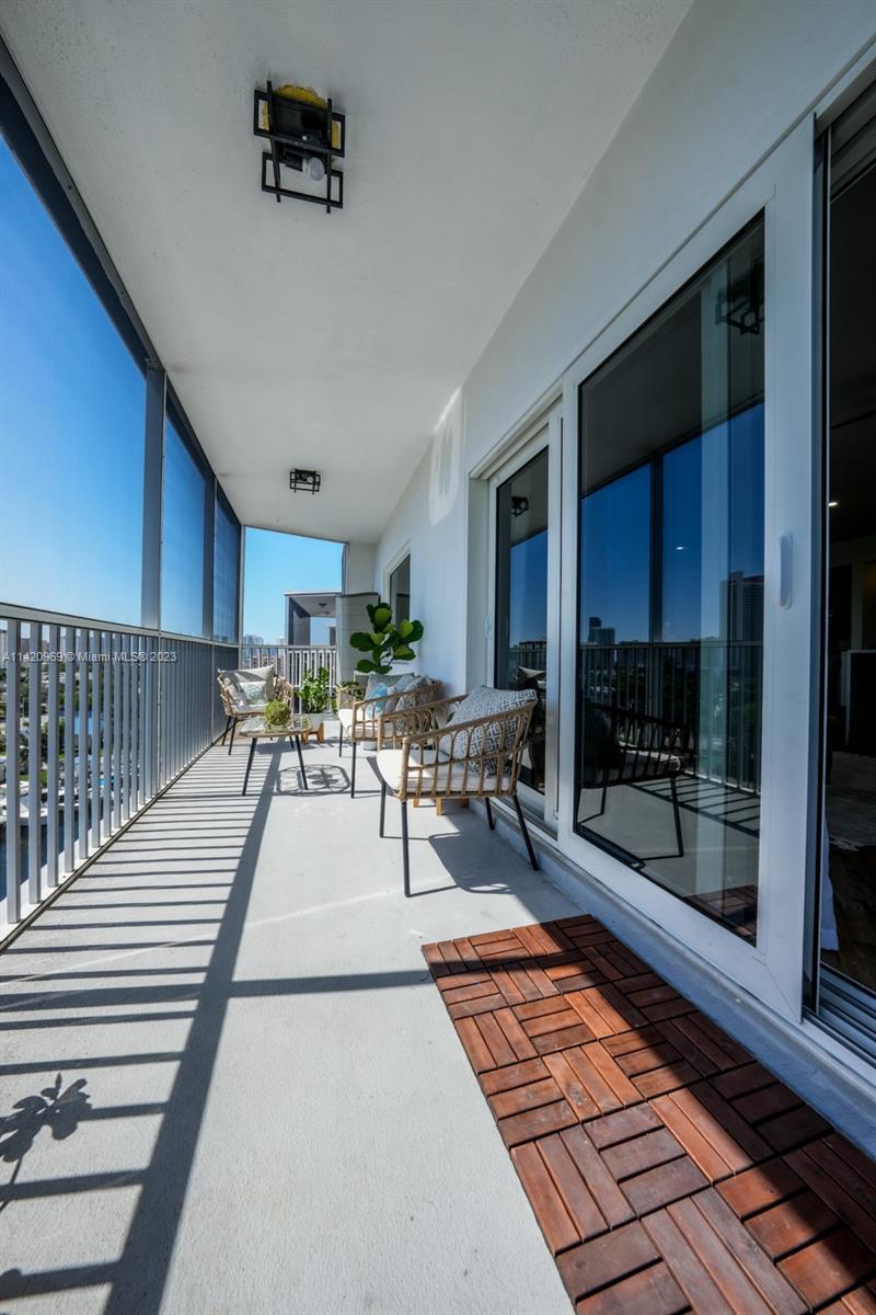200 Diplomat Pkwy # 820