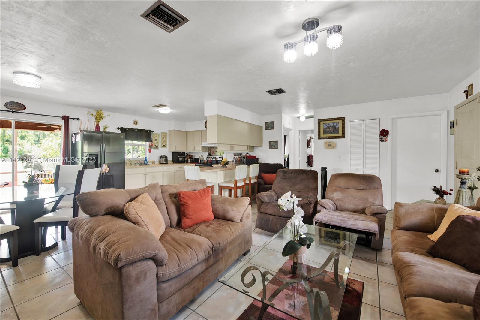 1480 SW 17th ST