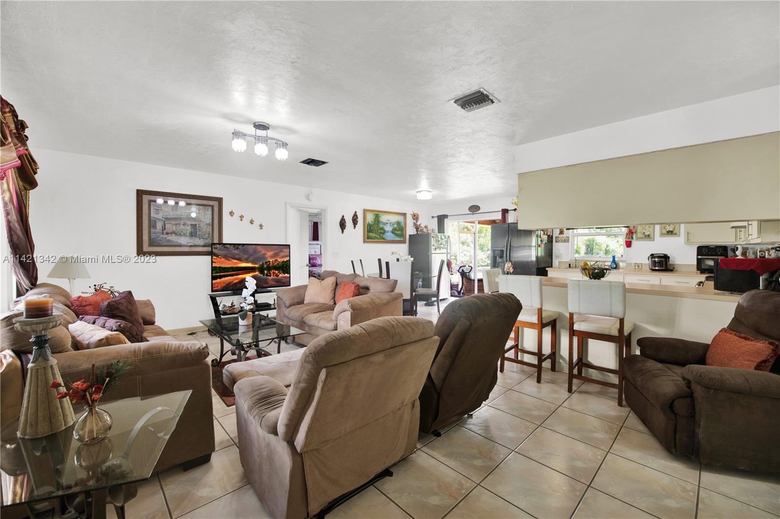 1480 SW 17th ST
