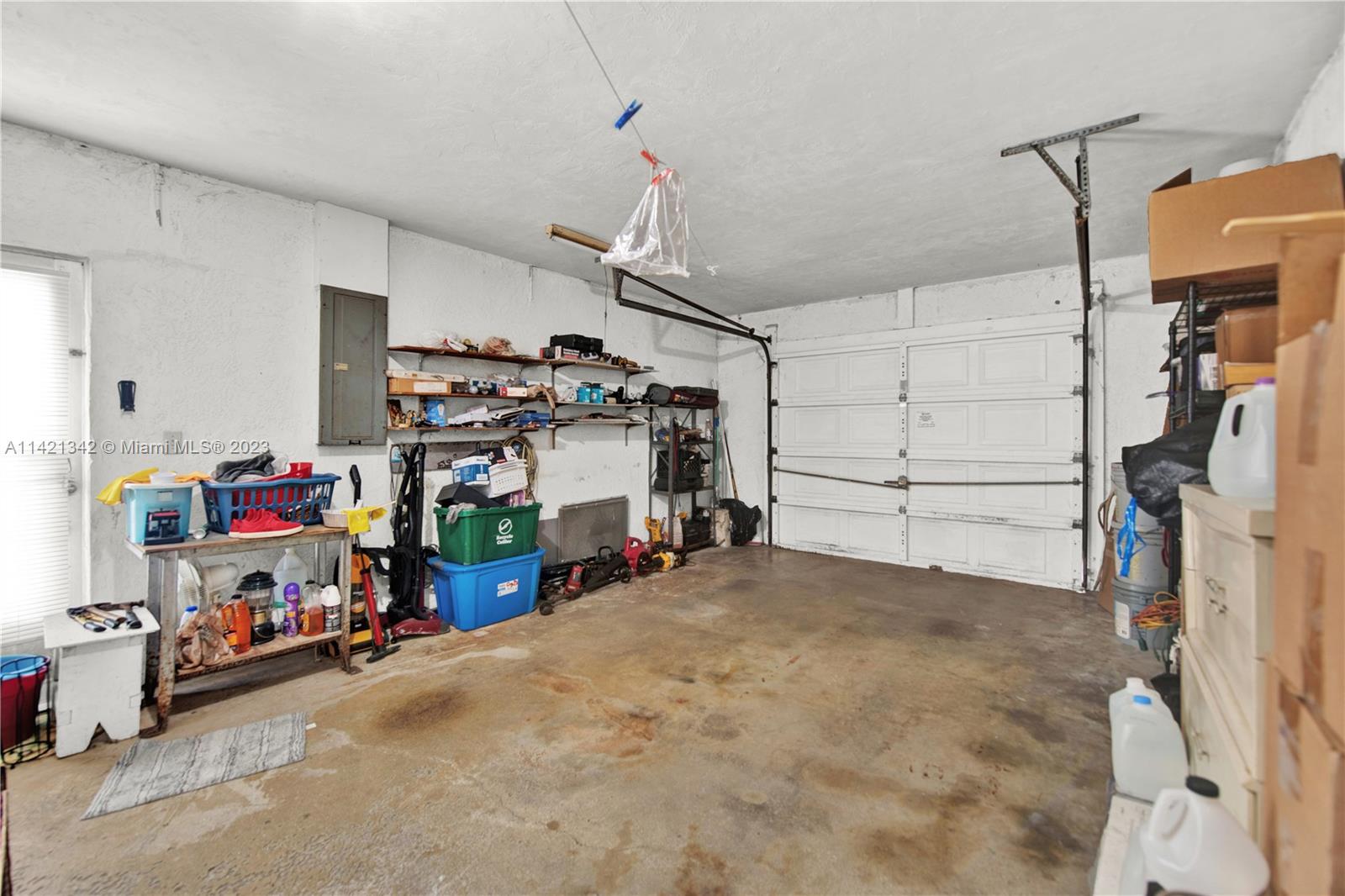 1480 SW 17th ST
