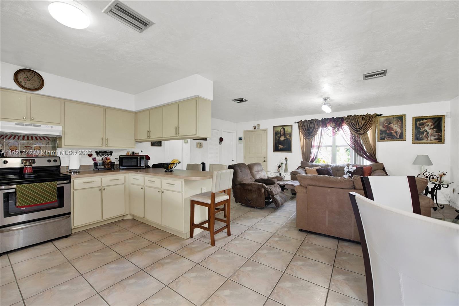 1480 SW 17th ST