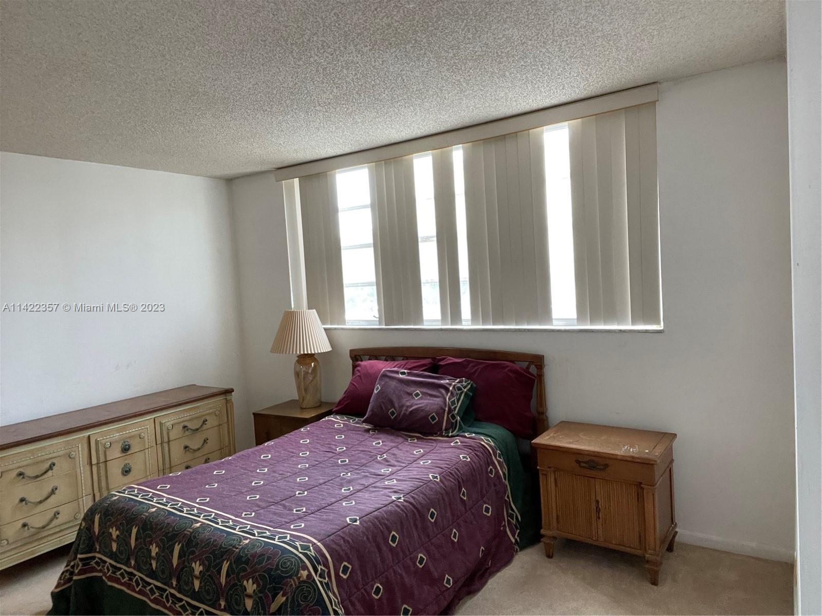401 NE 14TH AVE Unit: 204