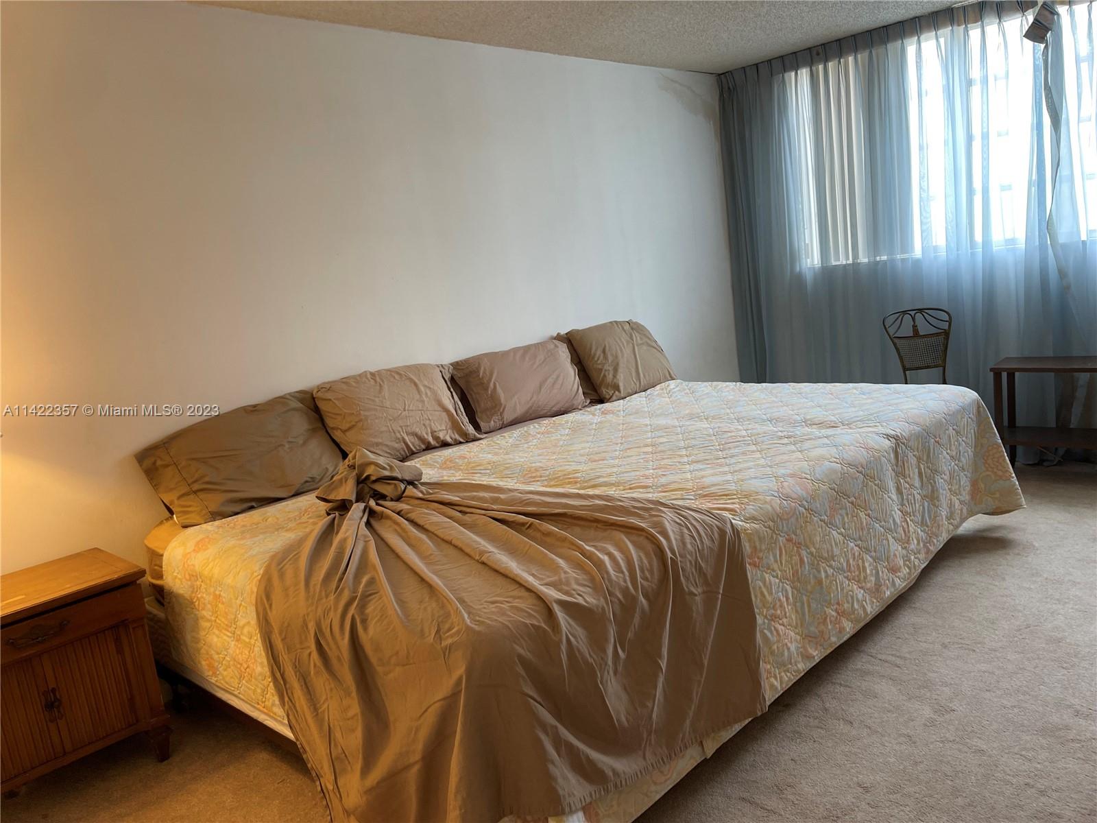 401 NE 14TH AVE Unit: 204