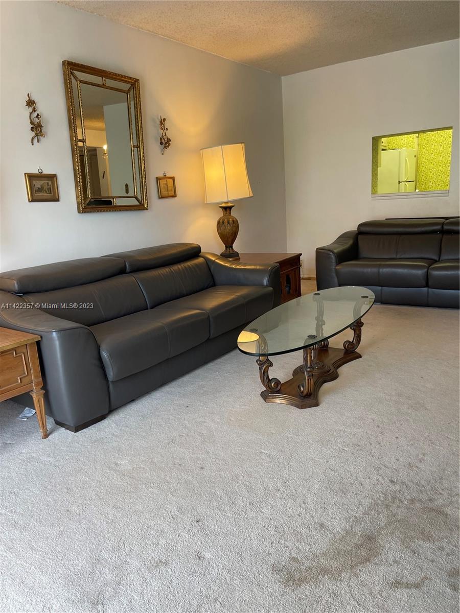 401 NE 14TH AVE Unit: 204
